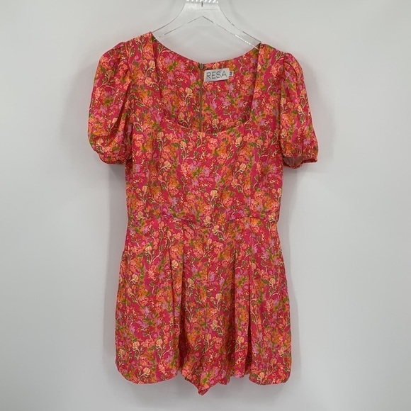 RESA Penelope Romper Pink Ditsy floral print puffed sleeve pink shorts Medium - Picture 2 of 5